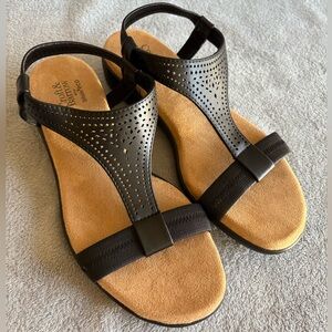 New Croft & Barrow ortholite eco comfort strappy sandals